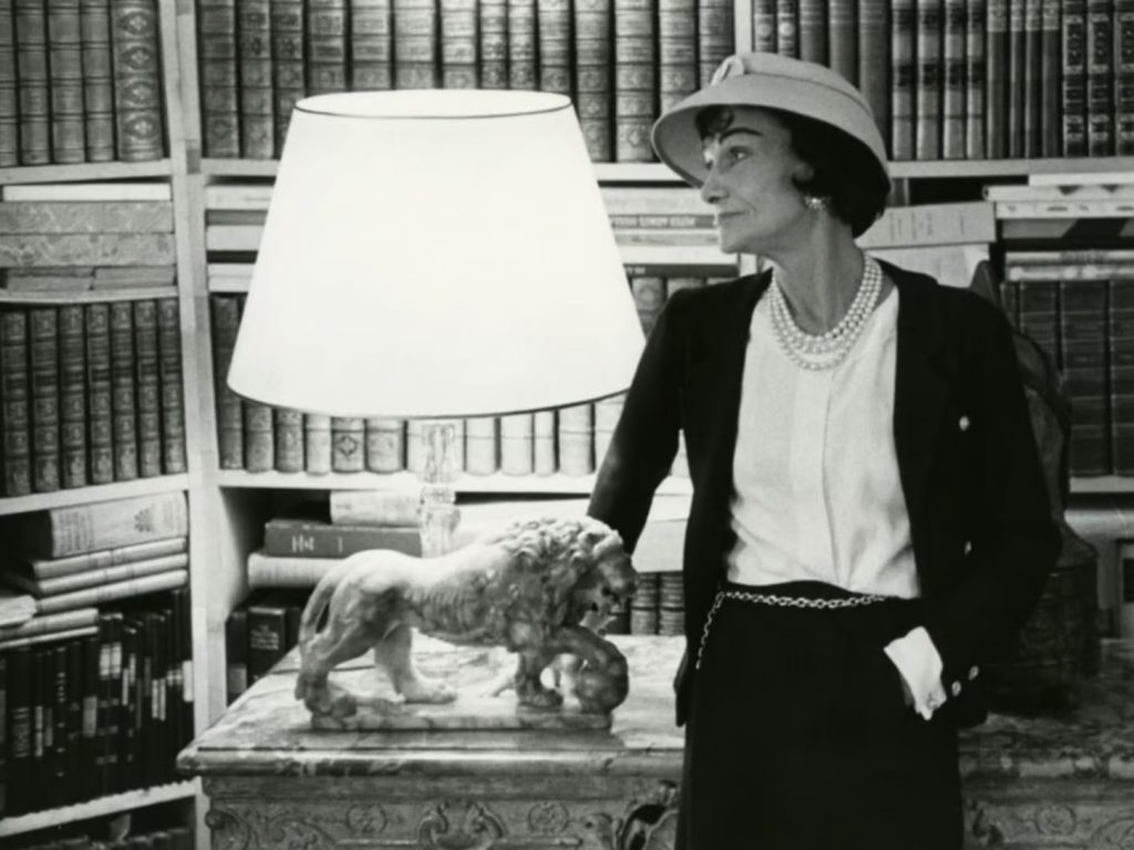 5 bí mật lớn về cuộc đời Coco Chanel - Mê Brands